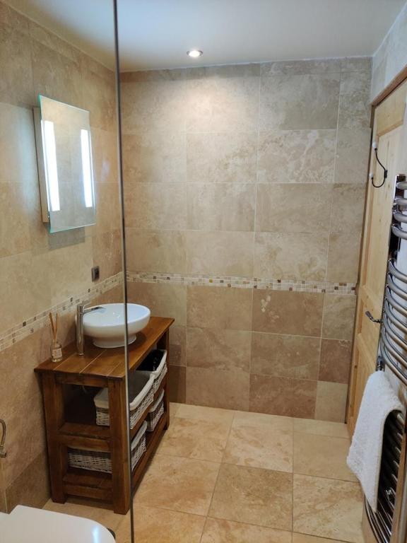 Spacious Ski Chalet In Traditional French Village, Sleeps 8, Four Star With Fibre Broadband Abondance Dış mekan fotoğraf