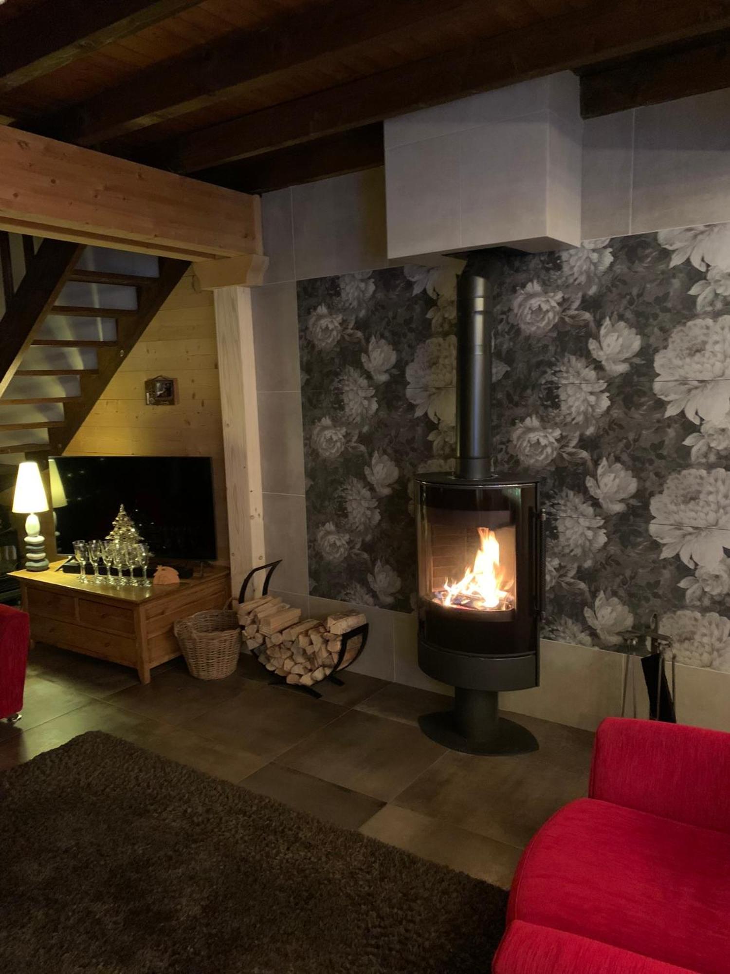 Spacious Ski Chalet In Traditional French Village, Sleeps 8, Four Star With Fibre Broadband Abondance Dış mekan fotoğraf